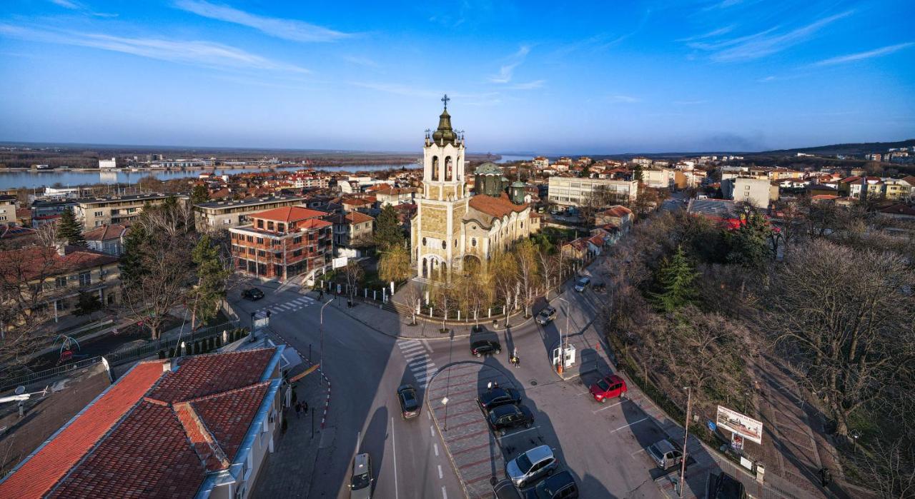 Пансион - Димитър Хадживасилев Sviștov Exterior foto