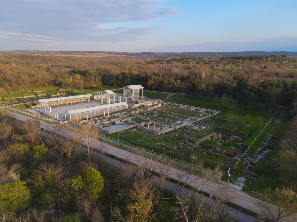 Пансион - Димитър Хадживасилев Sviștov Exterior foto