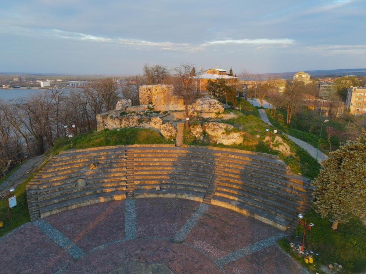 Пансион - Димитър Хадживасилев Sviștov Exterior foto